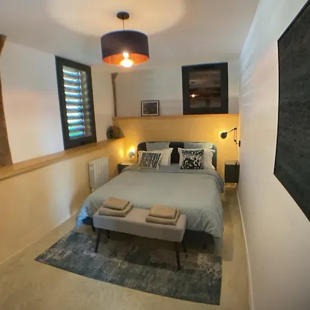 Le Séchoir à Tabac Et Sa Piscine Les Temps Des Sources Villa