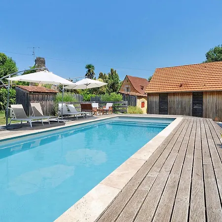 Hébergement de vacances Pour 6 Personnes Avec Piscine Veyrines-de-Domme