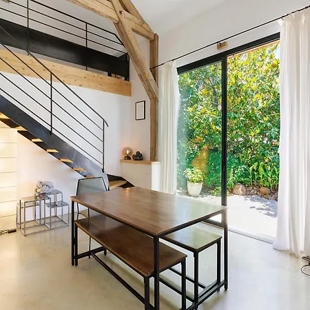 Pour 6 Personnes Avec Piscine