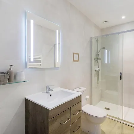 Pour 6 Personnes Avec Piscine Hébergement de vacances *