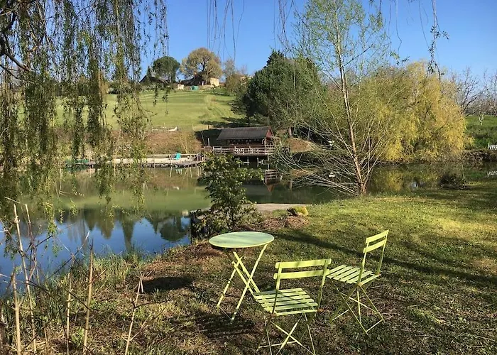Le Sechoir A Tabac Et Sa Piscine Les Temps Des Sources Veyrines-de-Domme